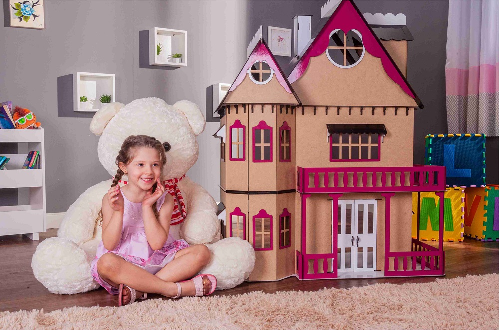 Kit Casa Boneca e Móveis Escala Barbie Emily Eco E+C - Daram