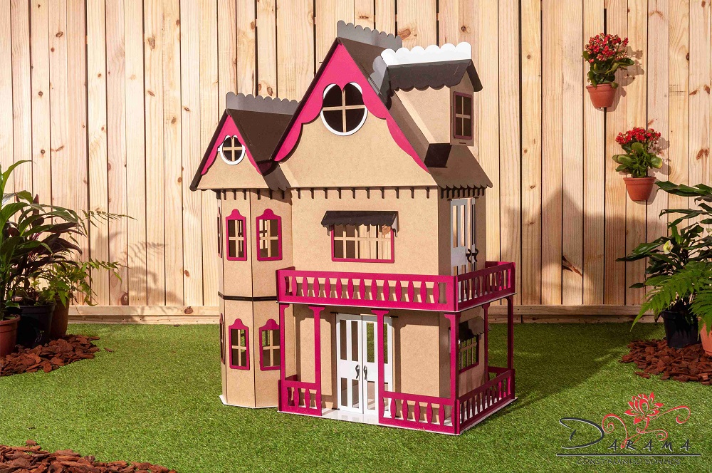 Casa de Bonecas Escala Barbie Modelo Emily Princesa - Darama