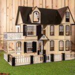 Casa de Bonecas Escala Barbie Modelo Stefannie Crem - Darama